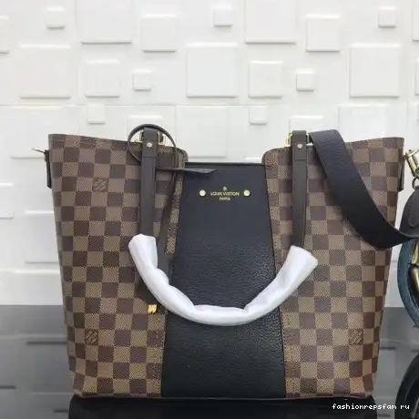 Bags 19B5790013 LV 0605